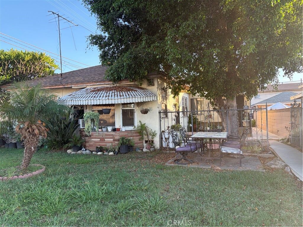Property Photo:  5340 Dewar Avenue  CA 90022 