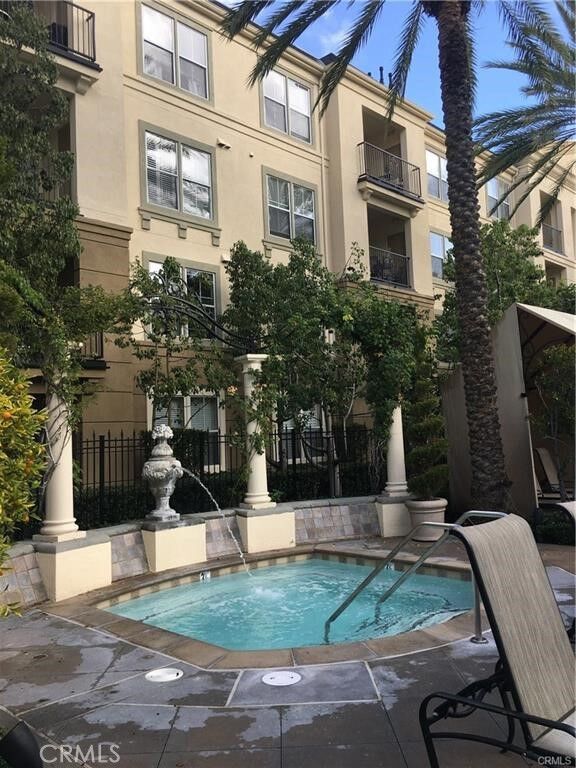 Property Photo:  2211 Watermarke  CA 92612 