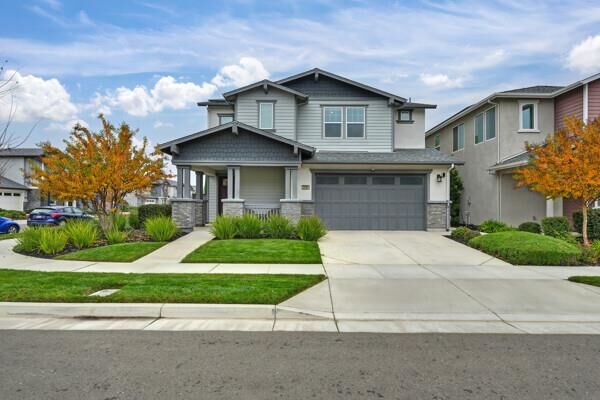 Property Photo: 2690 Alcove Way CA 95833
