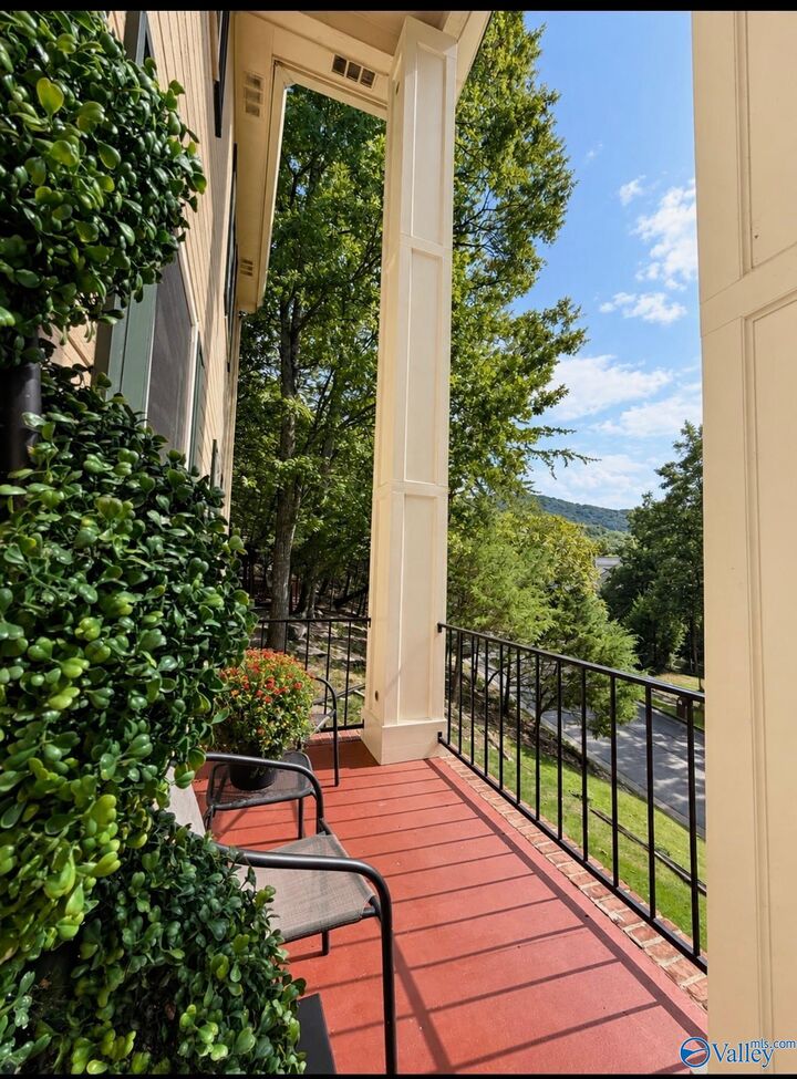Property Photo:  1801 Blevins Ridge Drive  AL 35802 