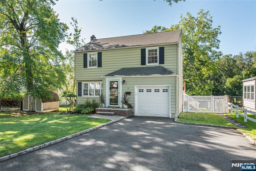 Property Photo:  3 Woodlawn Terrace  NJ 07009 