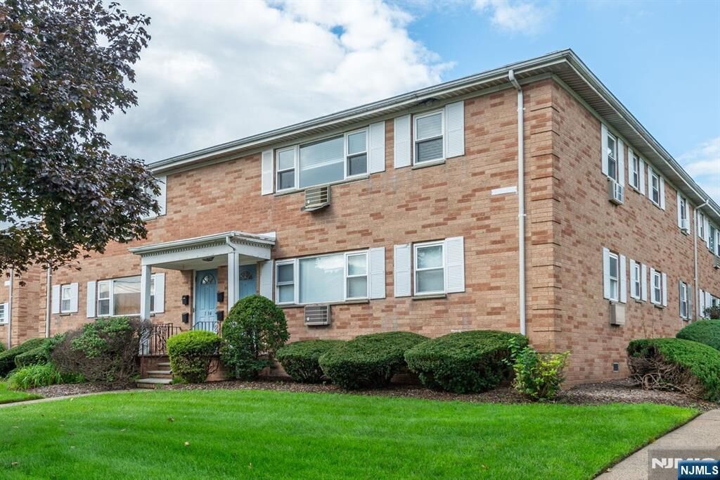 Property Photo:  1-38 Virginia B  NJ 07410 
