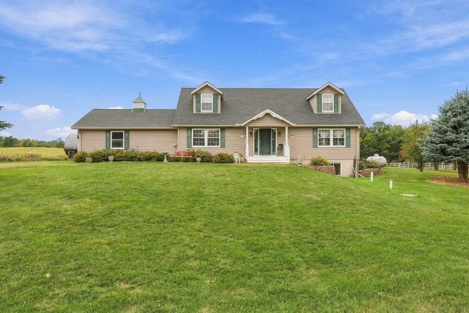 Property Photo: 927 40th Street WI 54004