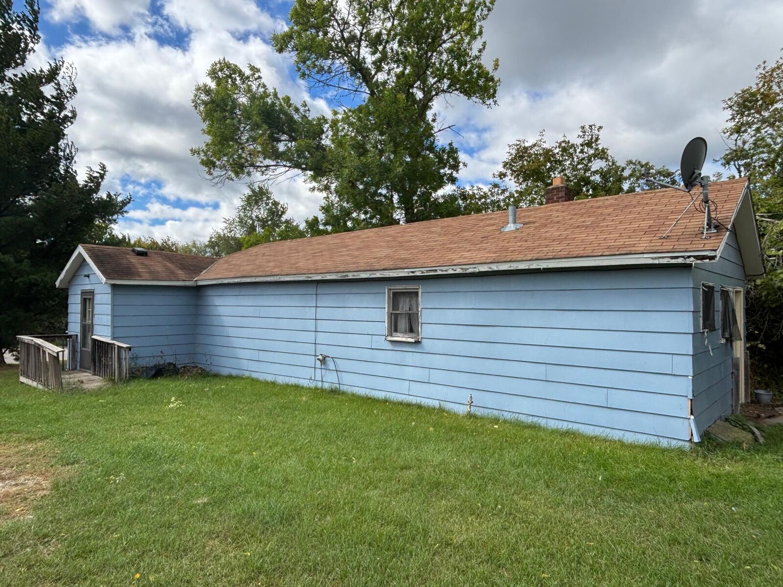 Property Photo:  19 1st Street NW  MN 56633 