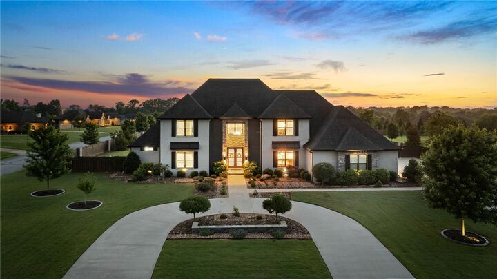 Property Photo: 4100 Rolling Meadows Drive AR 72756