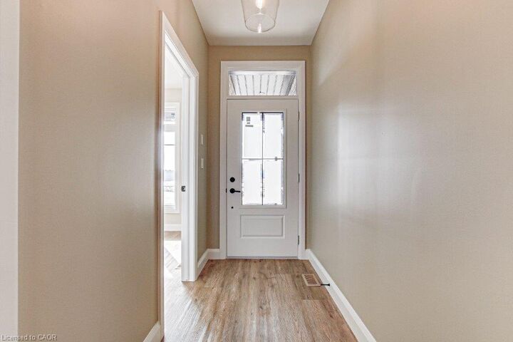 Property Photo:  383 Argyle Avenue  ON N4B 0B2 