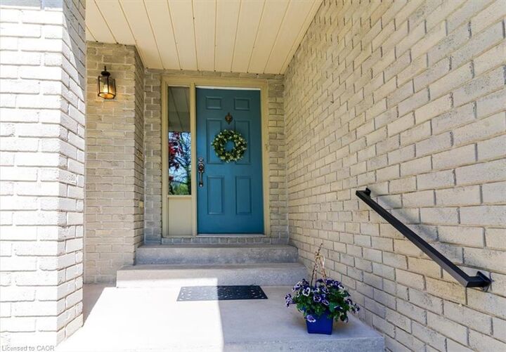 Property Photo:  34 Woodfield Avenue  ON N0A 1S0 