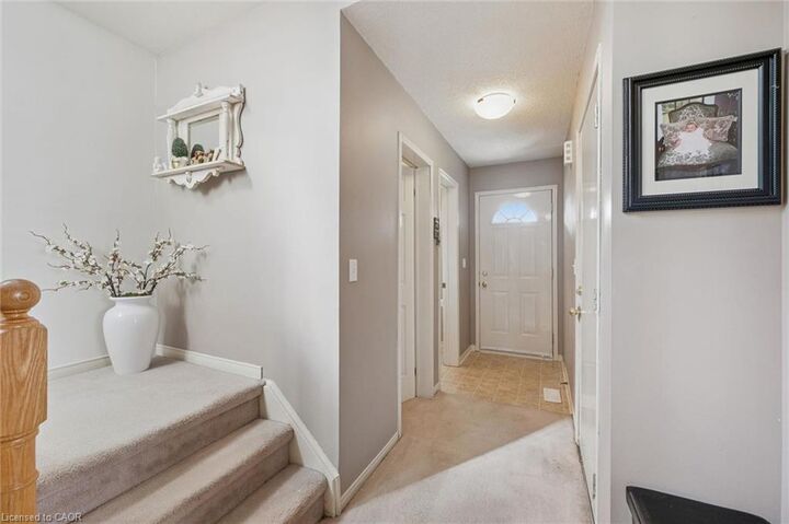 Property Photo:  240 Hilltop Drive  ON N0B 1E0 