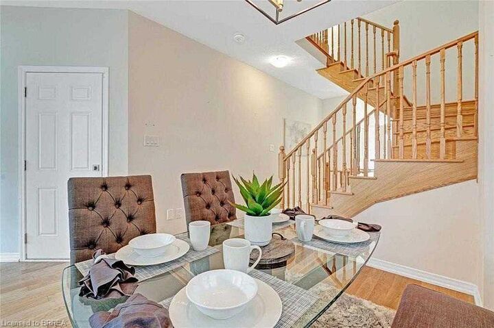 Property Photo:  5 Munro Circle  ON N3T 0R1 