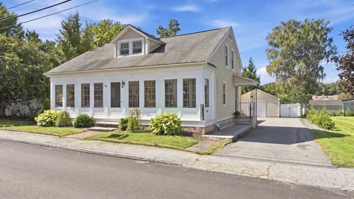 Property Photo:  9 Waters St  MA 01527 