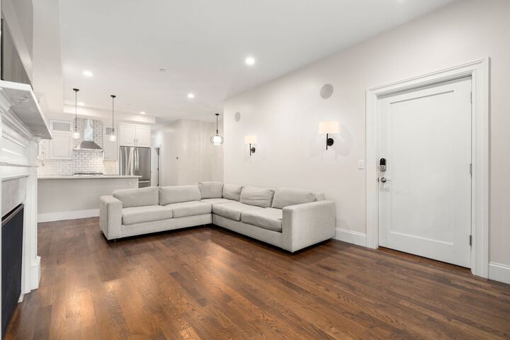 Property Photo: 25 Mercer St 1 MA 02127
