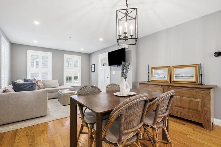Property Photo:  126 Elm Street 2  MA 02129 