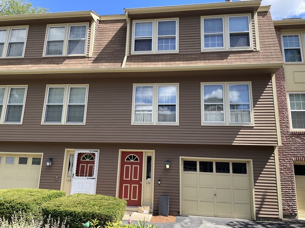 Property Photo:  110 Heritage Dr 110  MA 01876 
