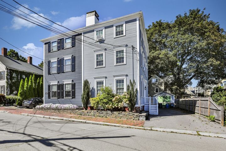 Property Photo:  2 Court Street 3  MA 01950 