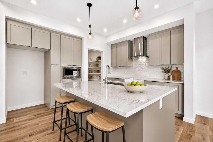 Property Photo: 551 Mercado Avenue SE AB T3M 4C9