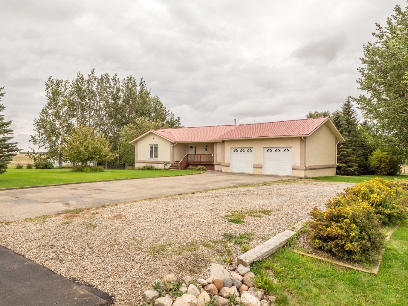 Property Photo: 101022 Range Road 22-4 #9 AB T0L 0V0