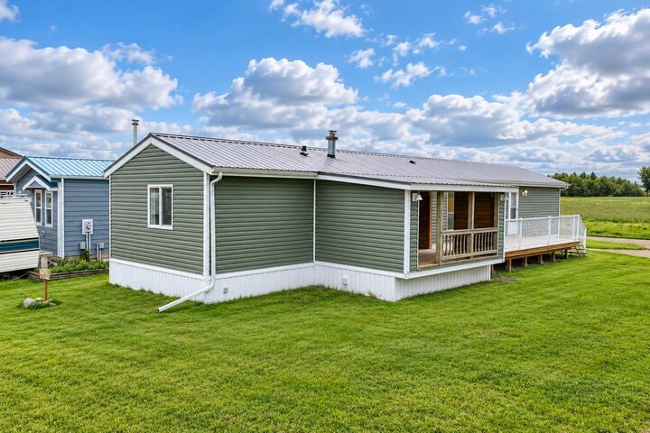 Property Photo:  6506 52 Street  AB T4J 1E2 