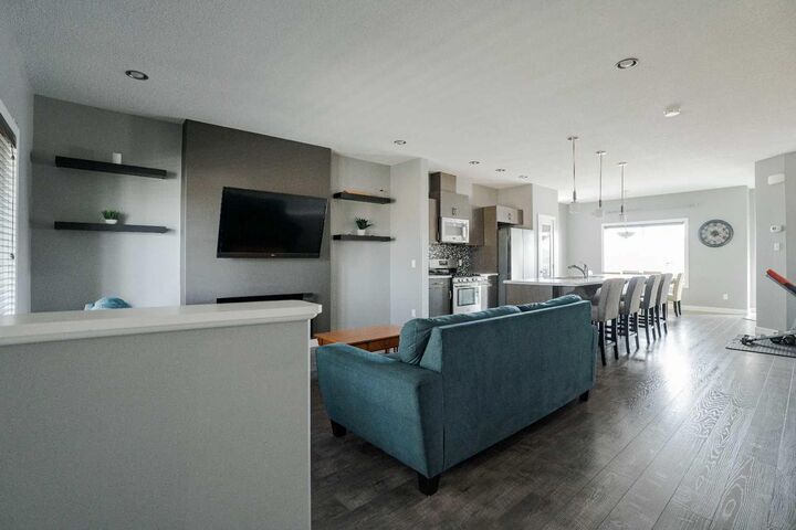 Property Photo:  457 Heritage Drive  AB T9K 1S4 