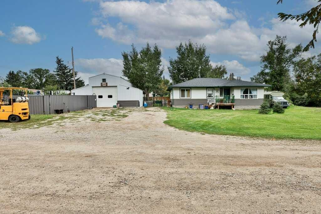 Property Photo:  232 Whitney Street  AB T0L 0N0 