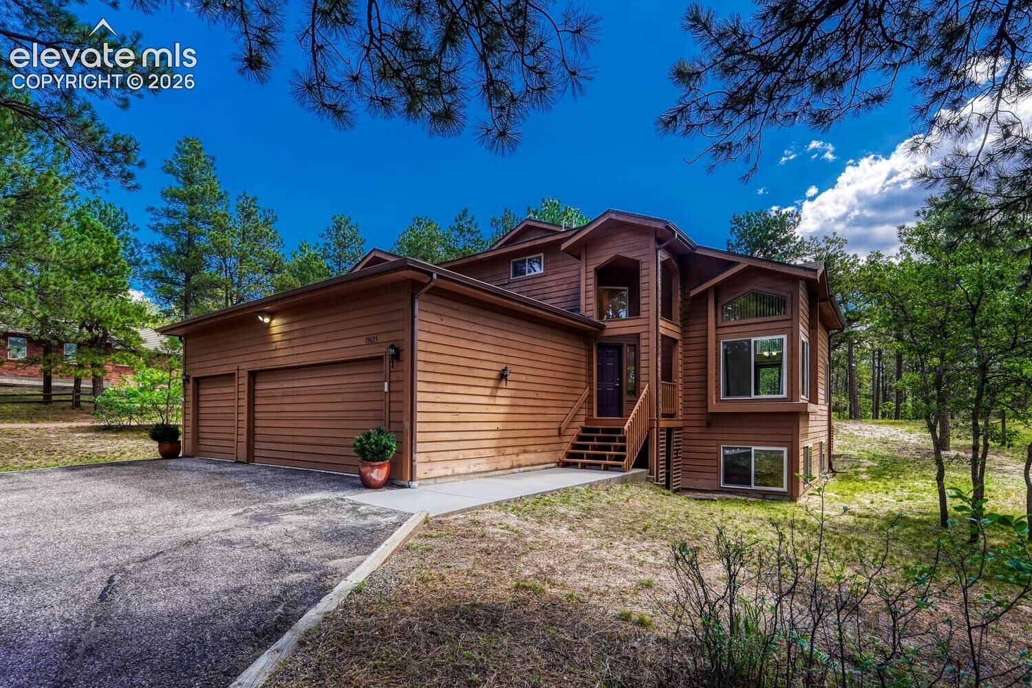 Property Photo: 19635 W Top O The Moor Drive CO 80132