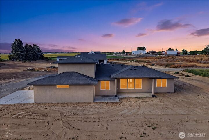 Property Photo: 2007 W Joanna Lane WA 99344
