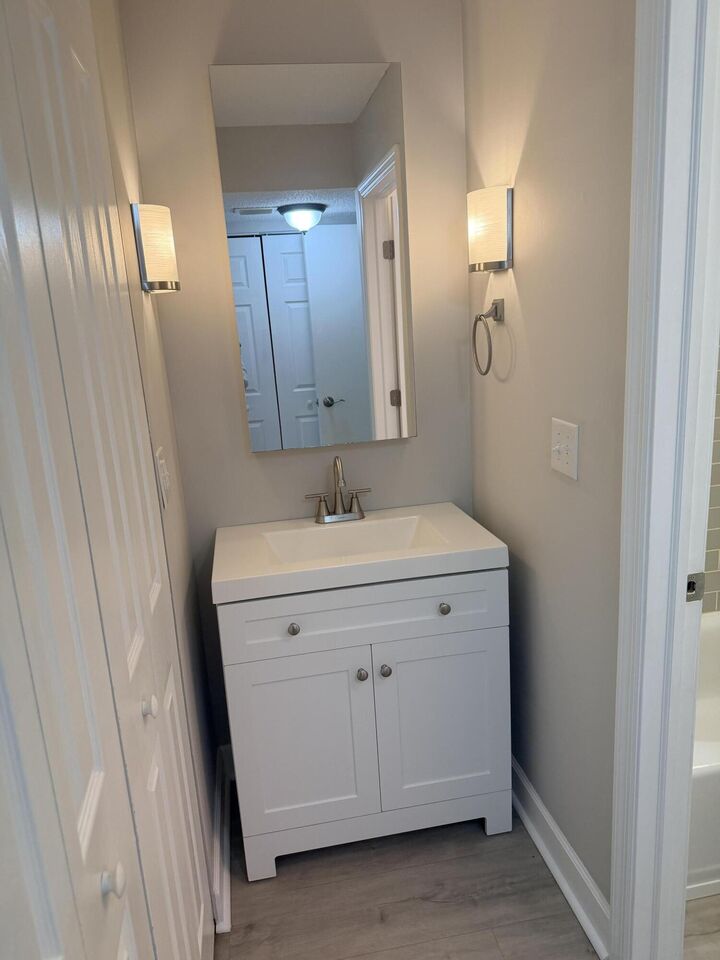 Property Photo: 3740 Inverrary Drive 2Y FL 33319
