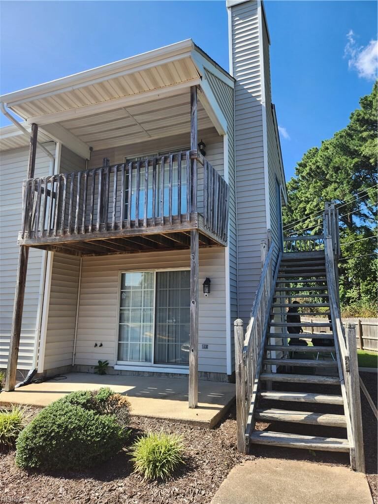 Property Photo: 3700 Towne Point Rd B VA 23703