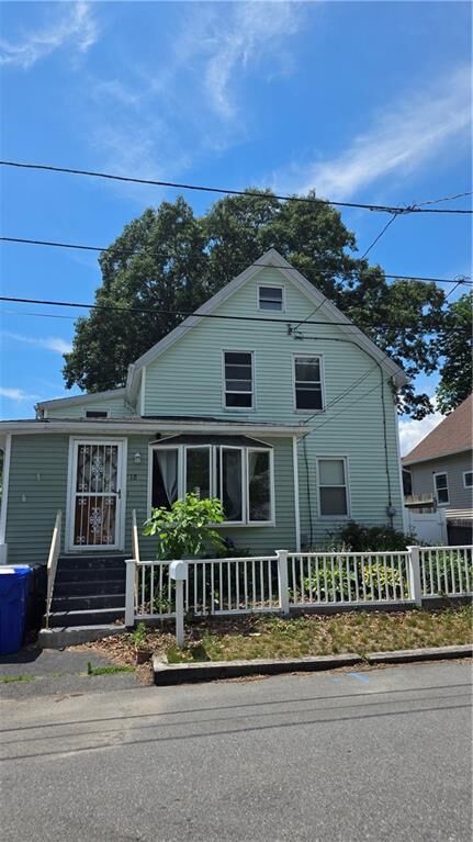 Property Photo:  18 Glen Street  RI 02915 