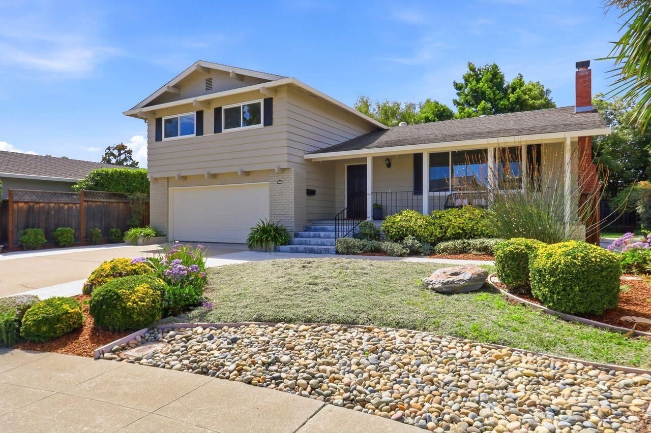 Property Photo: 880 Lansdown Court CA 94087