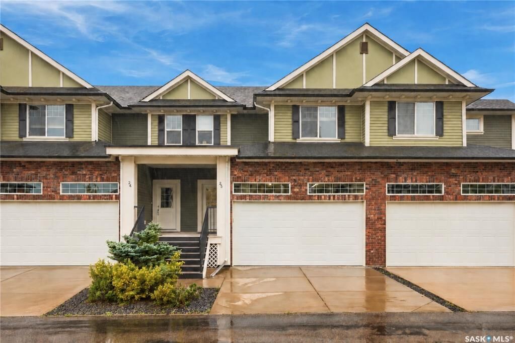 Property Photo:  425 Langer Place 25  SK S0K 4S1 