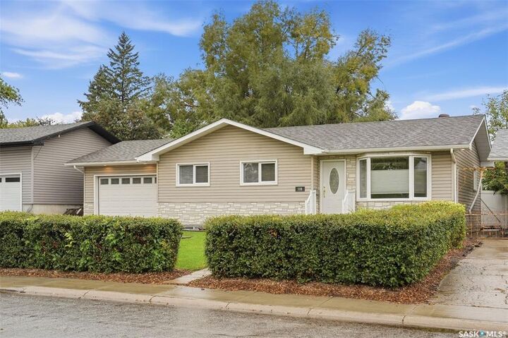 Property Photo:  118 Pendygrasse Road  SK S7M 4J1 