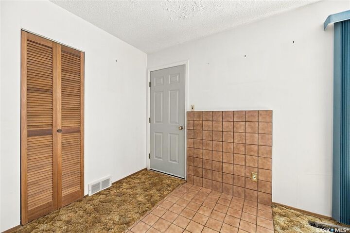 Property Photo:  313 7th Avenue W  SK S0L 2V0 