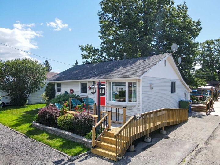 Property Photo: 497 Montrose Avenue ON P1B 7E8