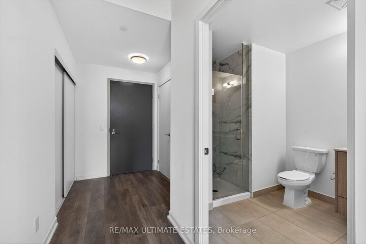 Property Photo:  32 Forest Manor Road 1809  ON M2J 1M3 