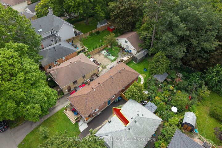 Property Photo: 57 Enfield Avenue ON M8W 1T6