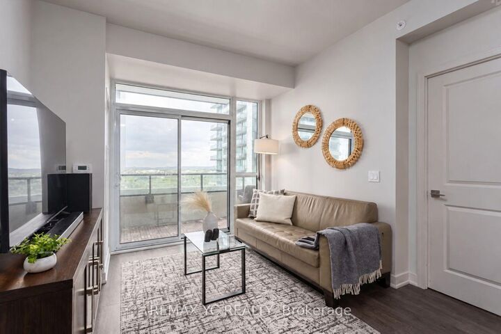 Property Photo:  75 Oneida Crescent 1012  ON L4B 0H3 