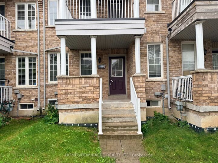 Photo de la propriété:  359 Caboto Trail  ON L3R 5G6 