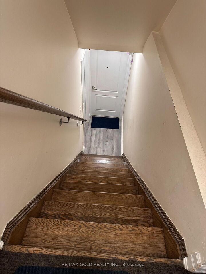 Property Photo:  41 Callandar Road  ON L7A 0H1 