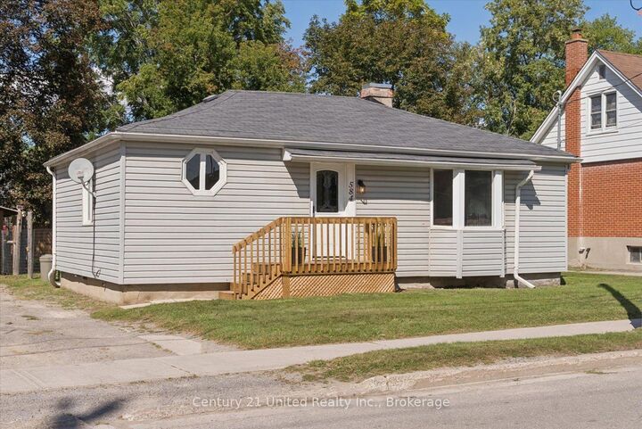 Property Photo:  584 Wolfe Street  ON K9J 2L8 