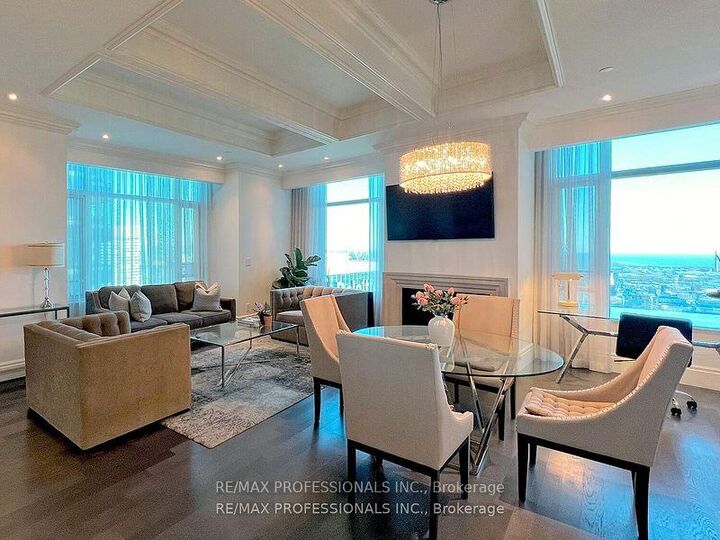 Property Photo:  311 Bay Street 4803  ON M5H 4G5 