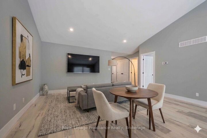 Property Photo:  117 Farrington Crescent  ON K0K 2T0 