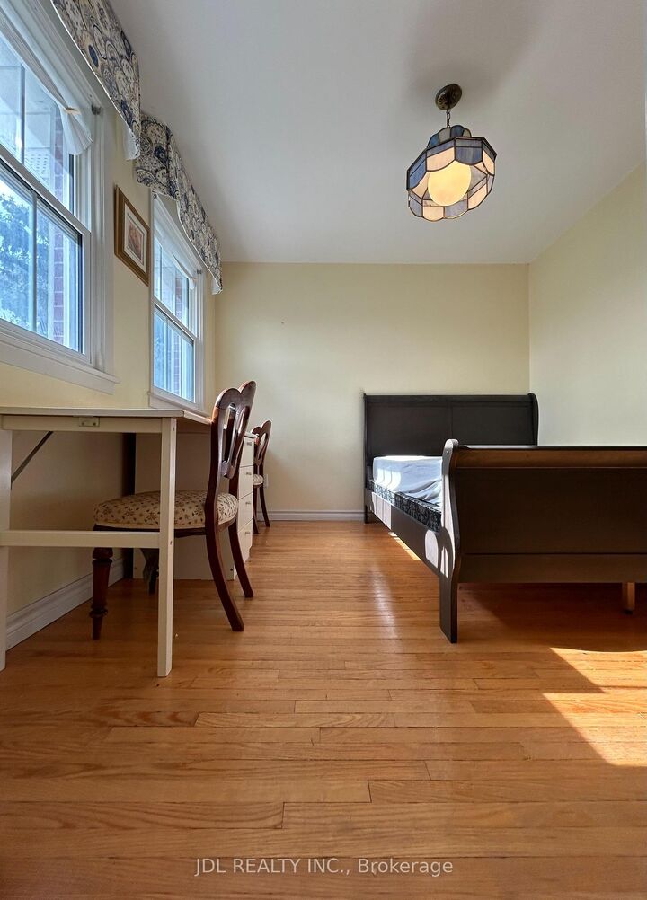 Property Photo: 3 Butterfield Dr Drive One Bedroom 2nd Floor ON M3A 2L9