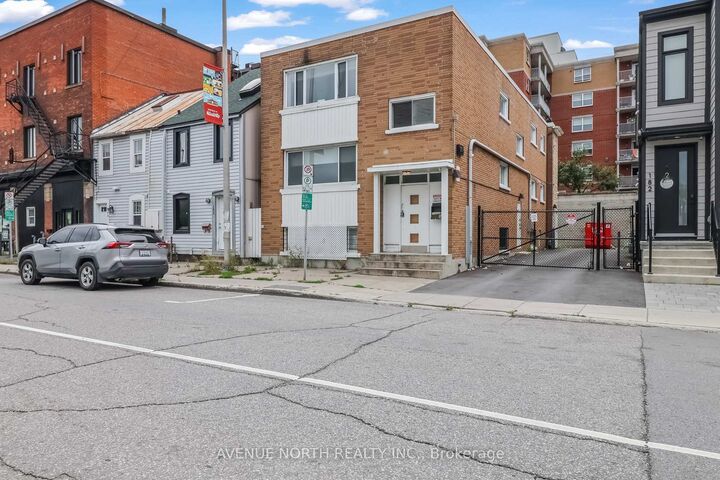 Property Photo: 184 Murray Street 4 ON K1N 5M8