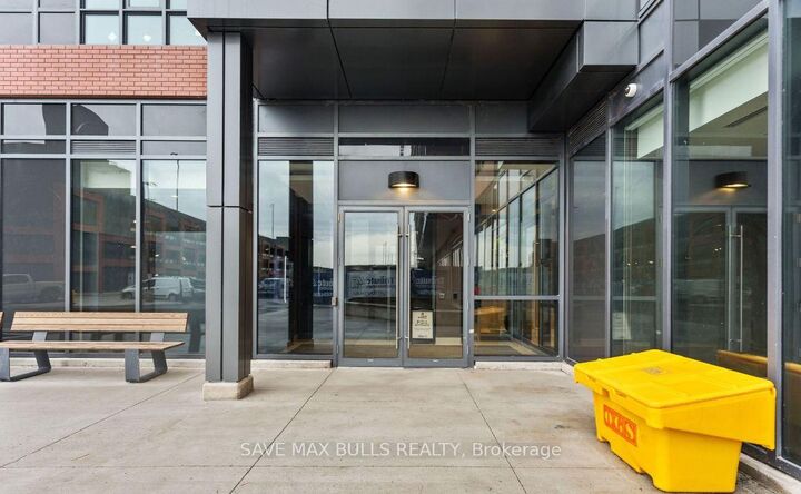 Property Photo: 2545 Simcoe Street N 235 ON L1H 7K4