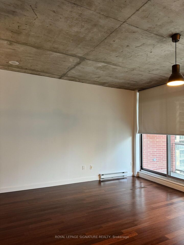 Property Photo: 179 George Street 1004 ON K1N 1J8