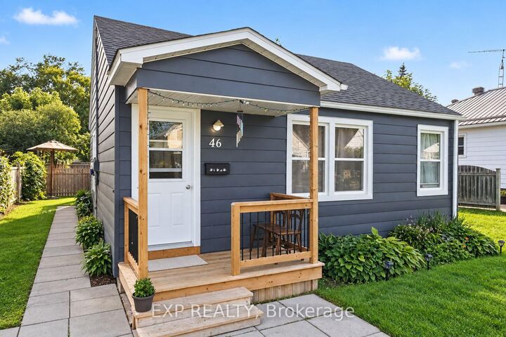 Property Photo:  46 Wilson Street E  ON K7H 1L8 
