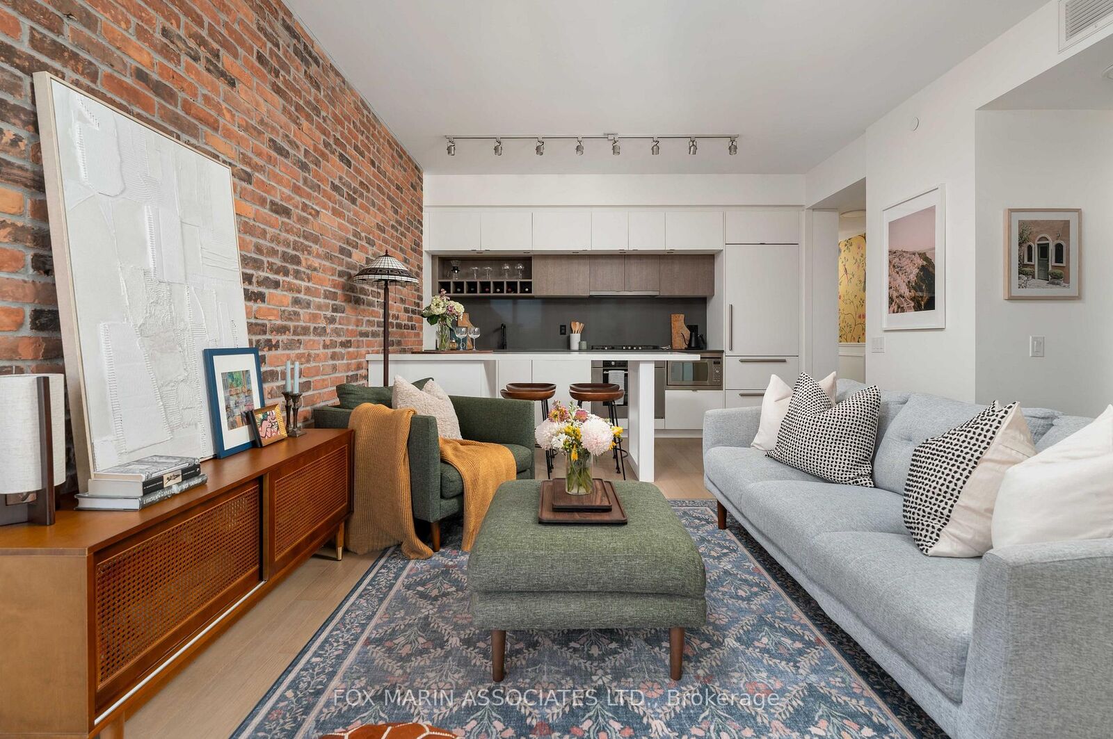 Property Photo:  138 St Helens Avenue 512  ON M6H 0B8 