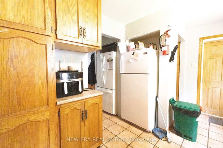 Property Photo:  58 Amherst Drive  ON N2P 1C9 