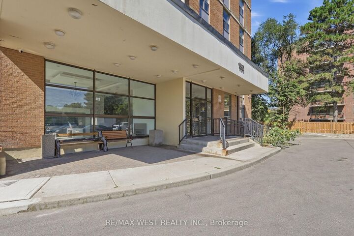 Property Photo:  180 Dudley Avenue 302  ON L3T 4X2 
