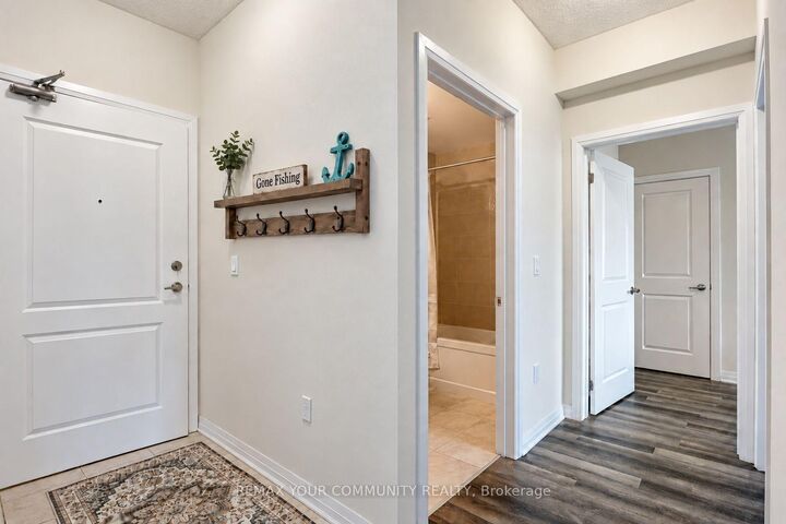 Property Photo: 65 Shipway Avenue 202 ON L1B 0W2